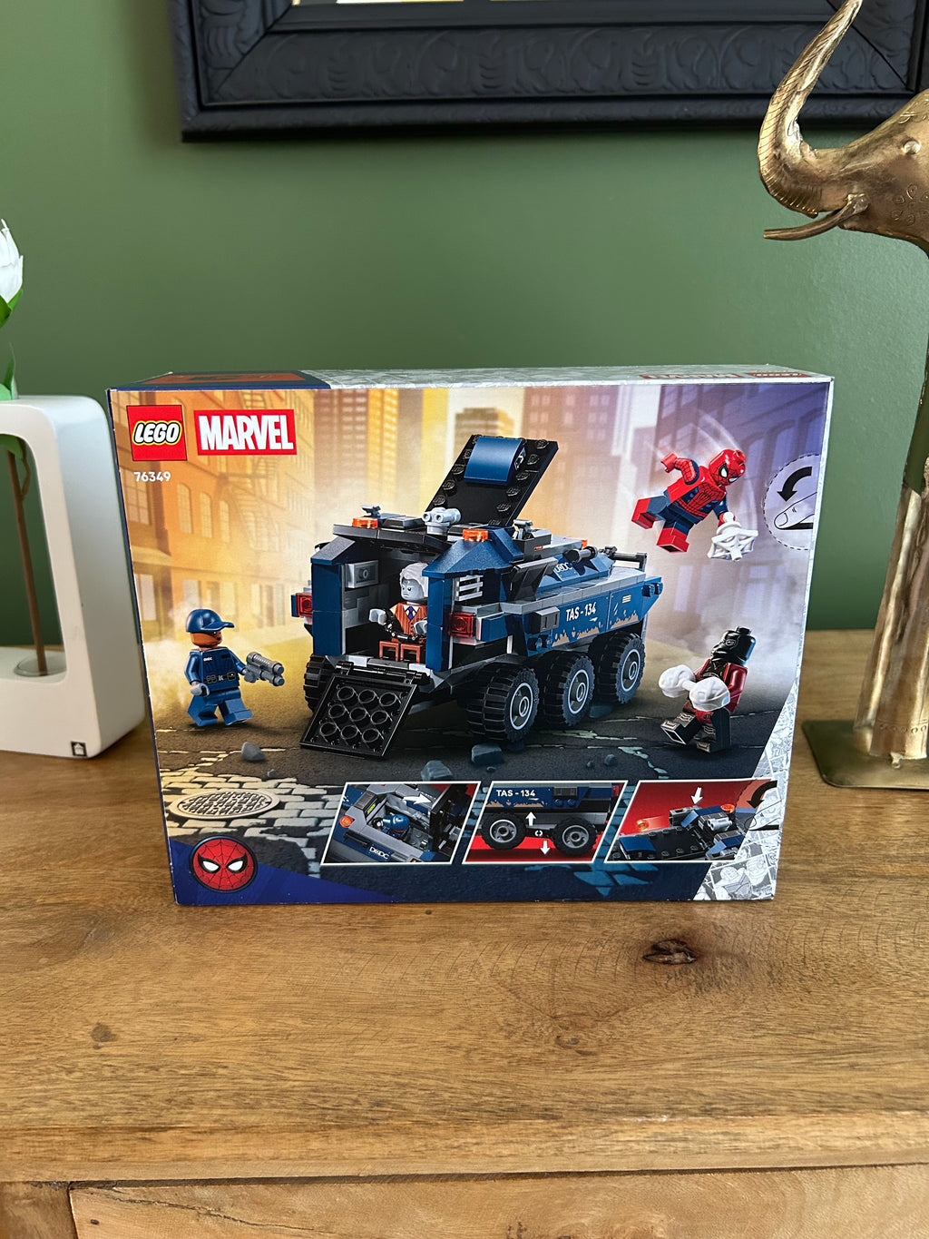 Lego Spiderman brand new Day 76349